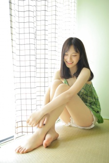 欧美吻胸抓胸激烈视频床吻戏